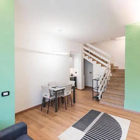 Roibooking Casa I Pumi דירה לצ'ה